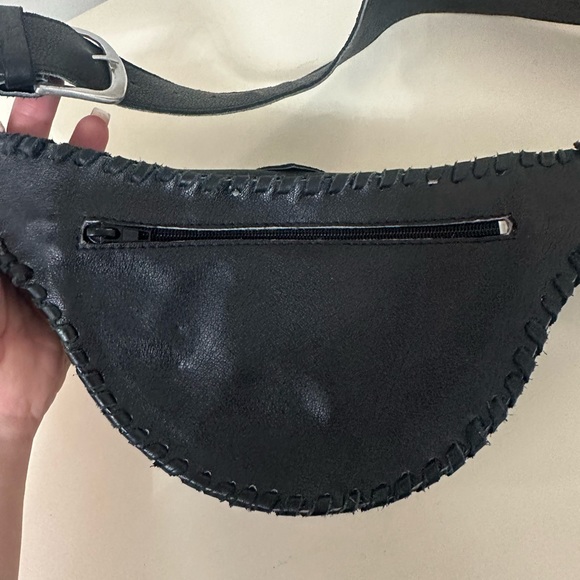 Milwaukee Leather Bag - Picture 9 of 9